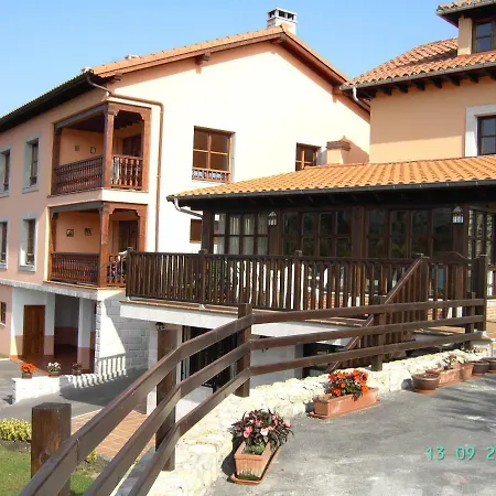 Viviendas De Uso Turistico La Arboleda I Y Ii * Colombres