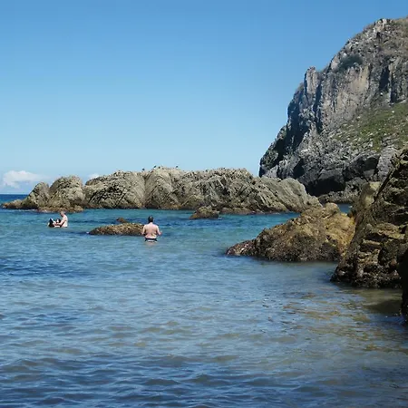 Viviendas De Uso Turistico La Arboleda I Y II * Colombres